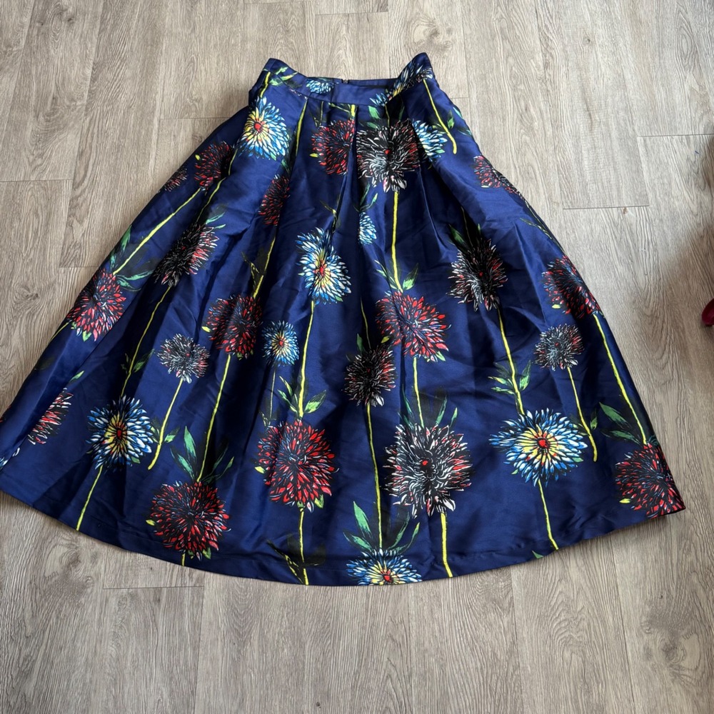 Artsy teacher retro MCM Navy Blue Floral Satin Pleated Midi Skirt Large NWT
